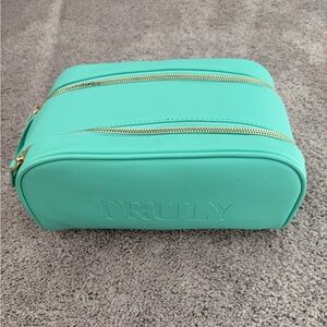 TRULY Beauty Iconic Unicorn Fruit Set